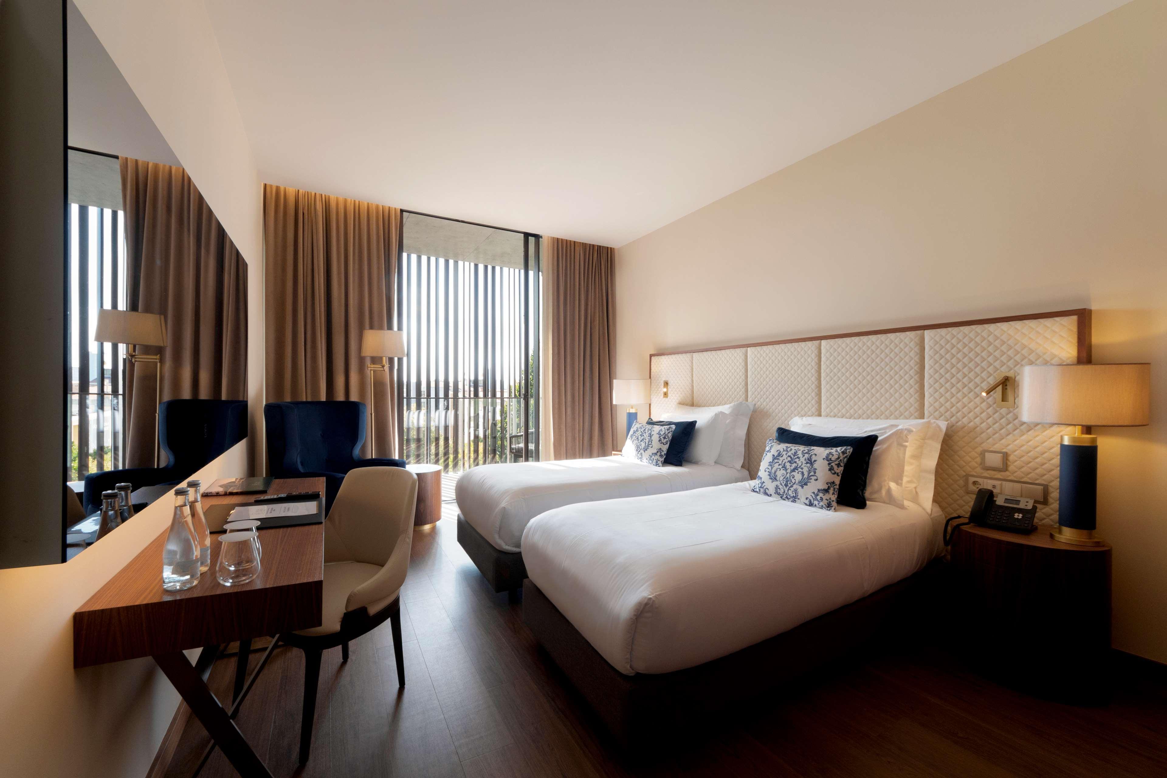 Curio Collection By Hilton Boeira Garden Hotel Porto Portug Вила-Нова-ди-Гая Экстерьер фото
