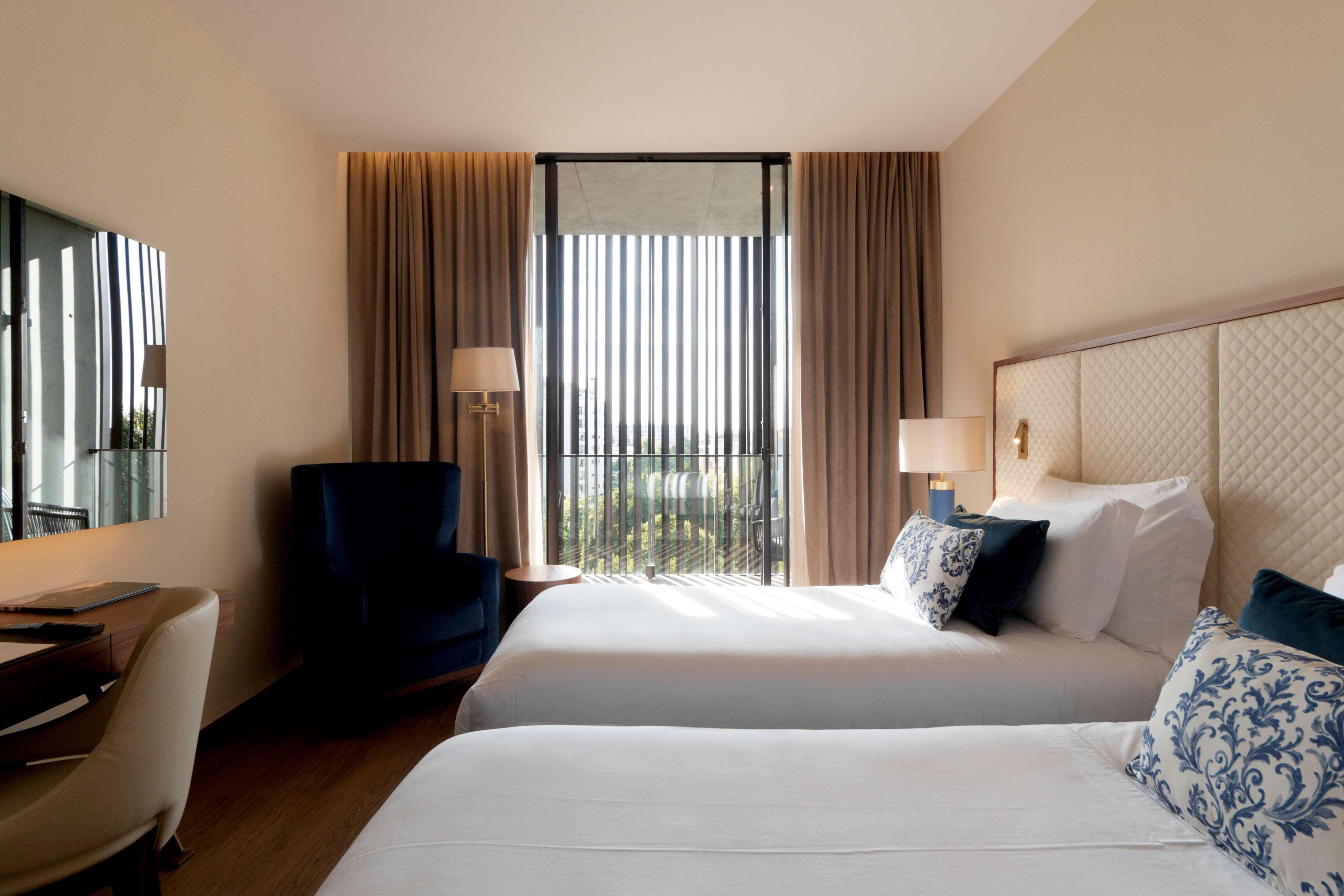 Curio Collection By Hilton Boeira Garden Hotel Porto Portug Вила-Нова-ди-Гая Экстерьер фото