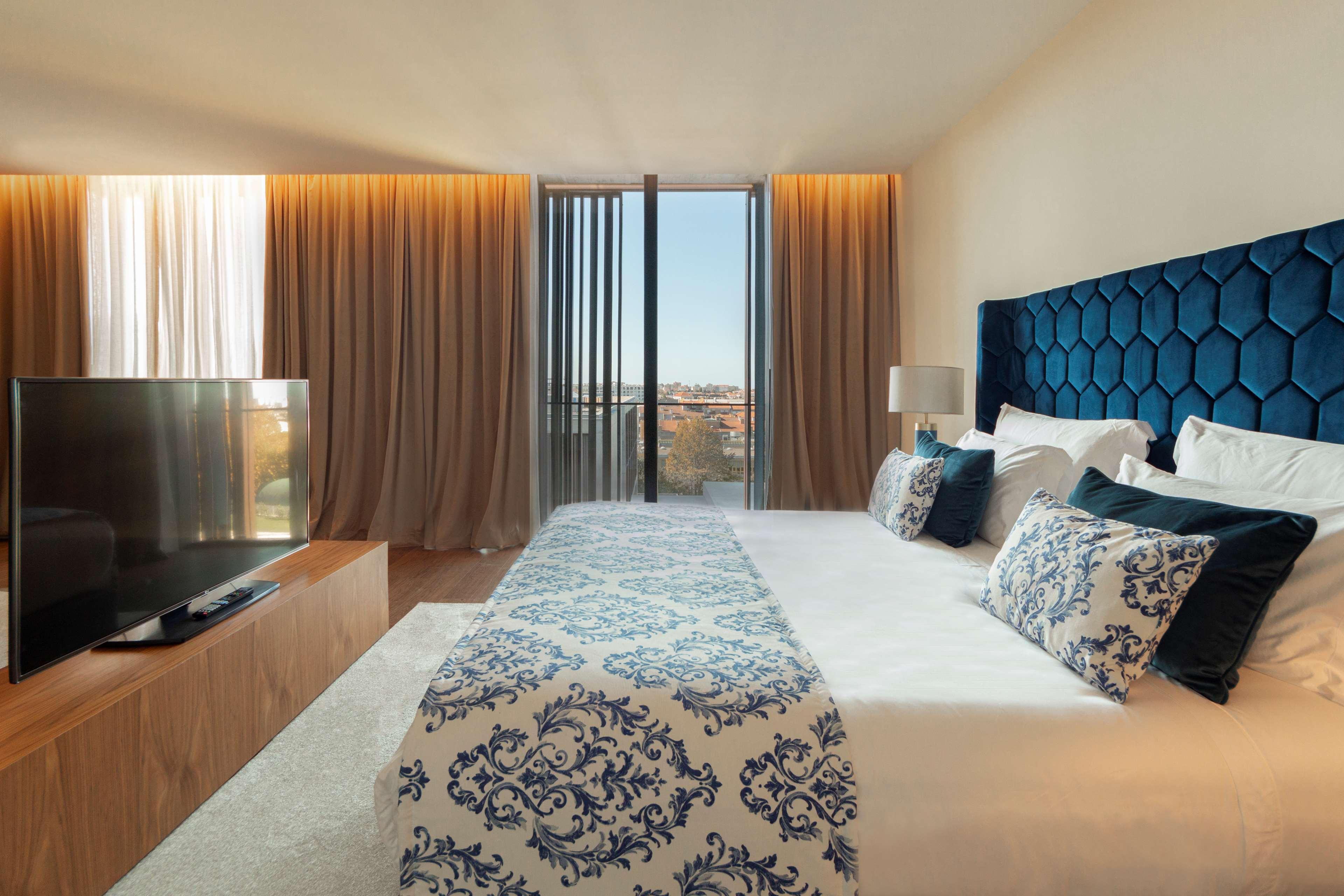 Curio Collection By Hilton Boeira Garden Hotel Porto Portug Вила-Нова-ди-Гая Экстерьер фото